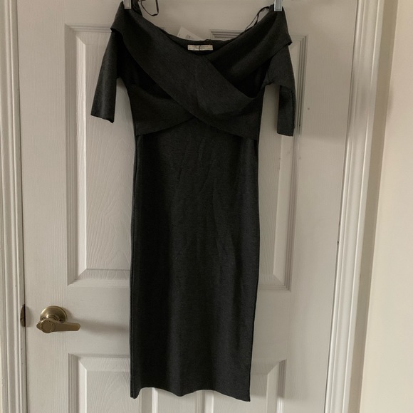 Zara Trafaluc off shoulder dress - Picture 1 of 2